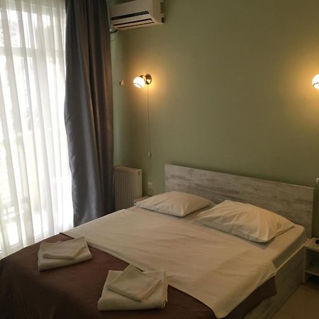 באטומי Hotel Lim מראה חיצוני תמונה