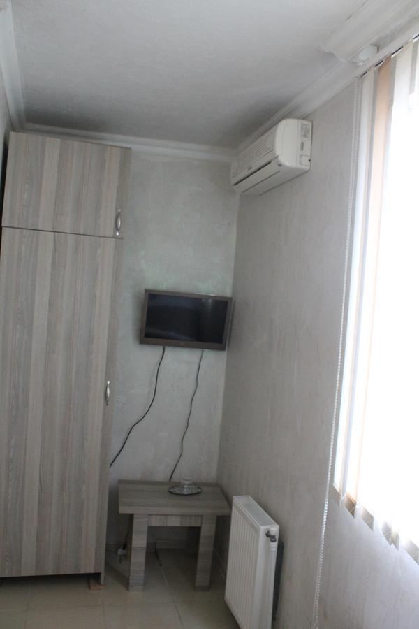 באטומי Hotel Lim מראה חיצוני תמונה