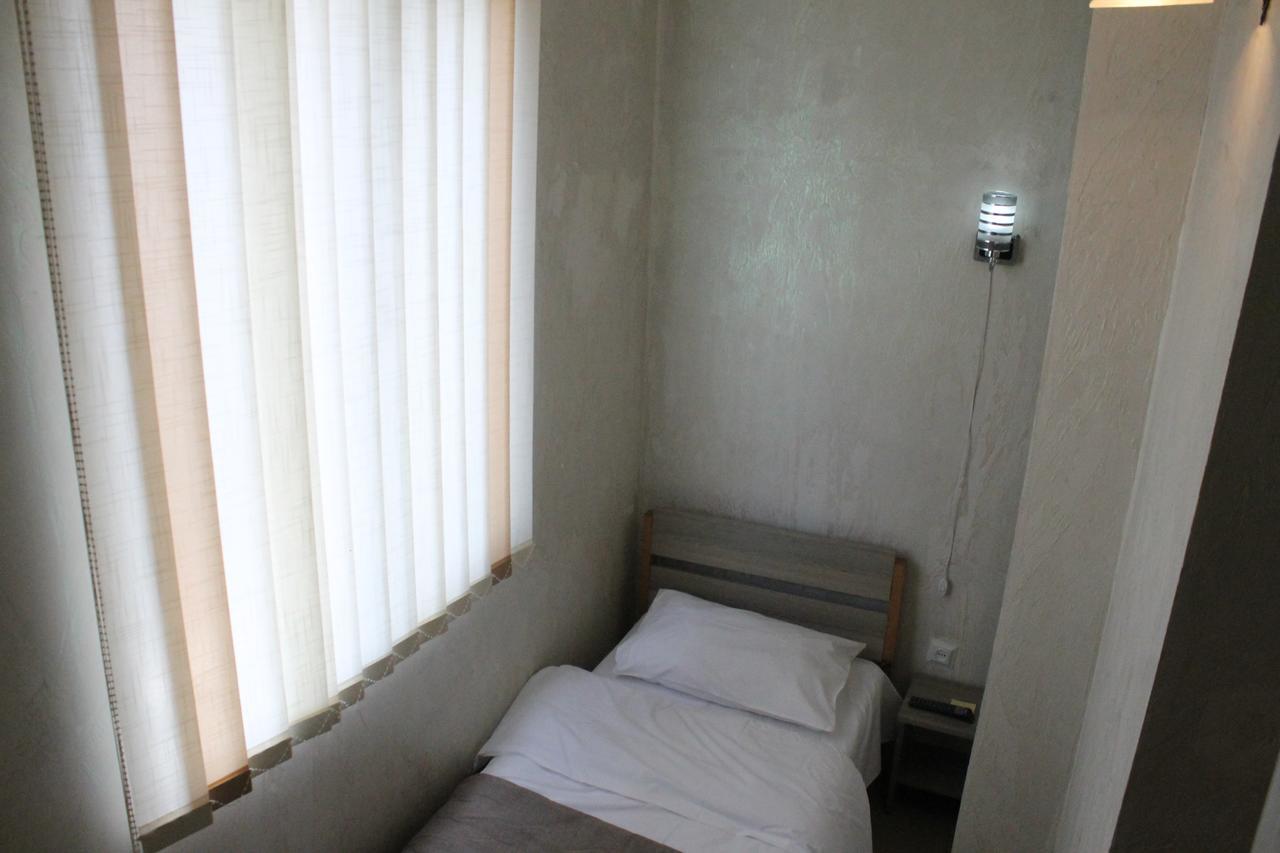באטומי Hotel Lim מראה חיצוני תמונה